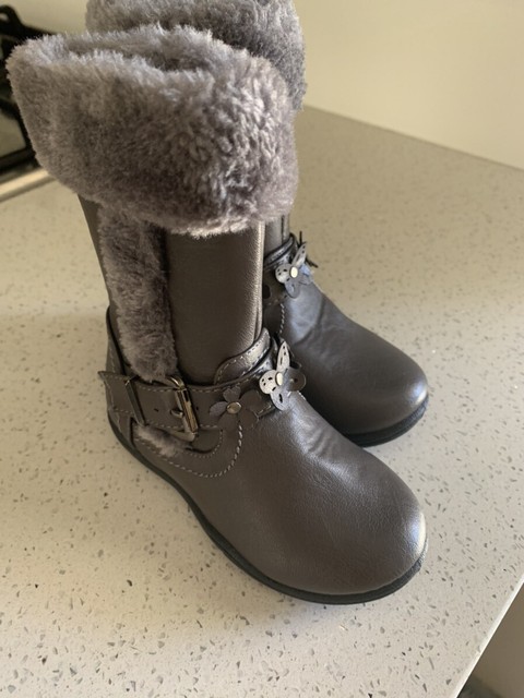 baby bjorn bouncer boots